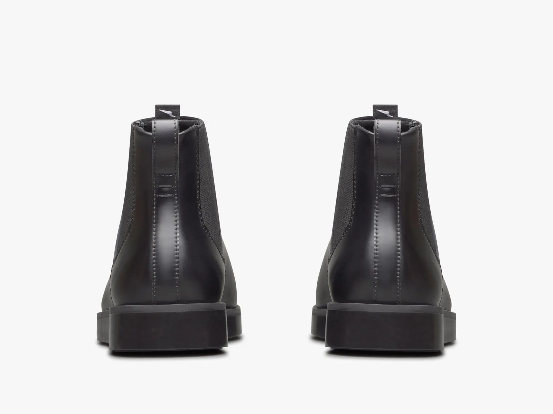 Wolf & Shepherd Closer™ Chelsea Boot> Loafers