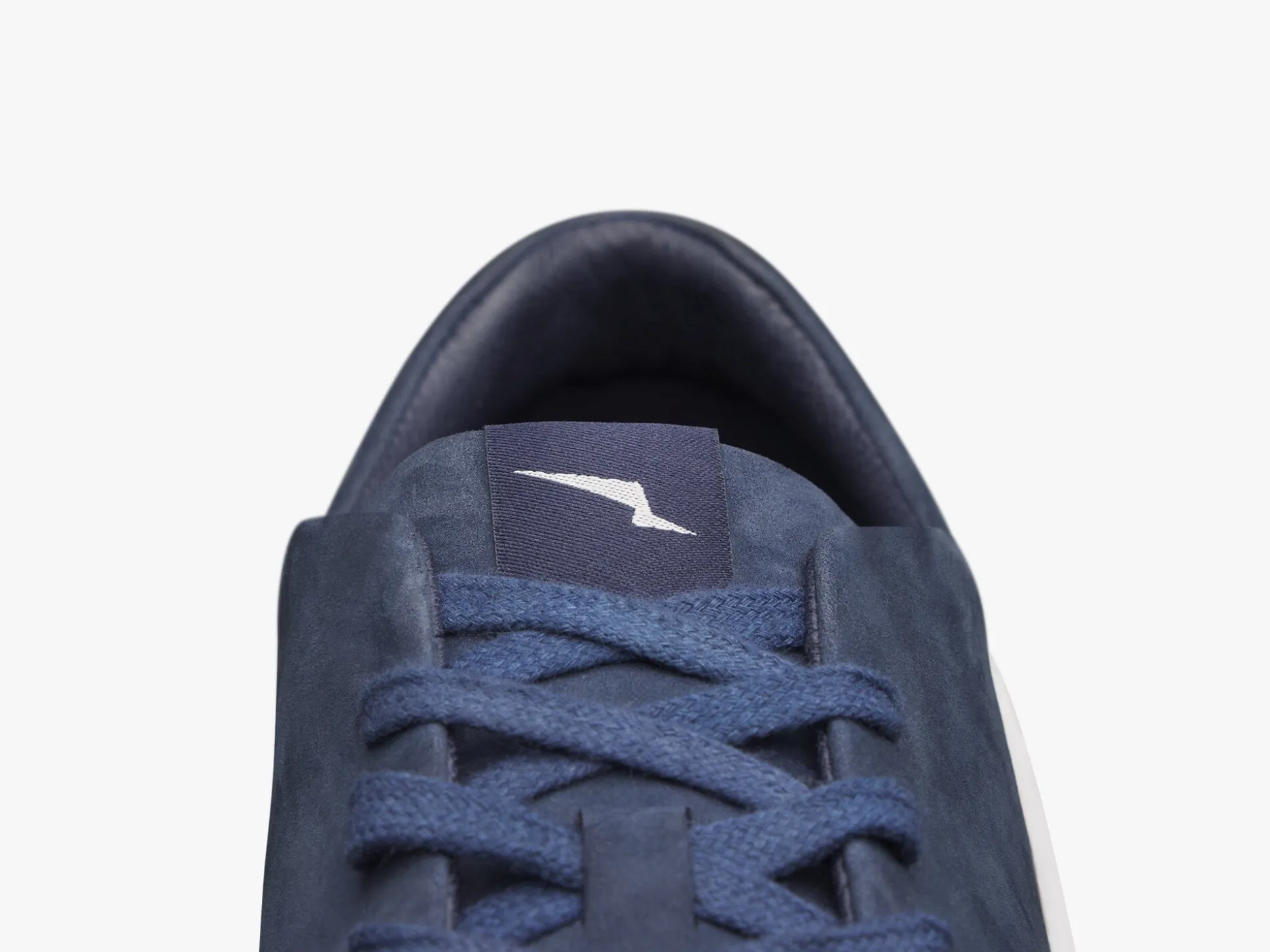 Wolf & Shepherd Cruise™ Lo> Trainers | Hybrid Dress