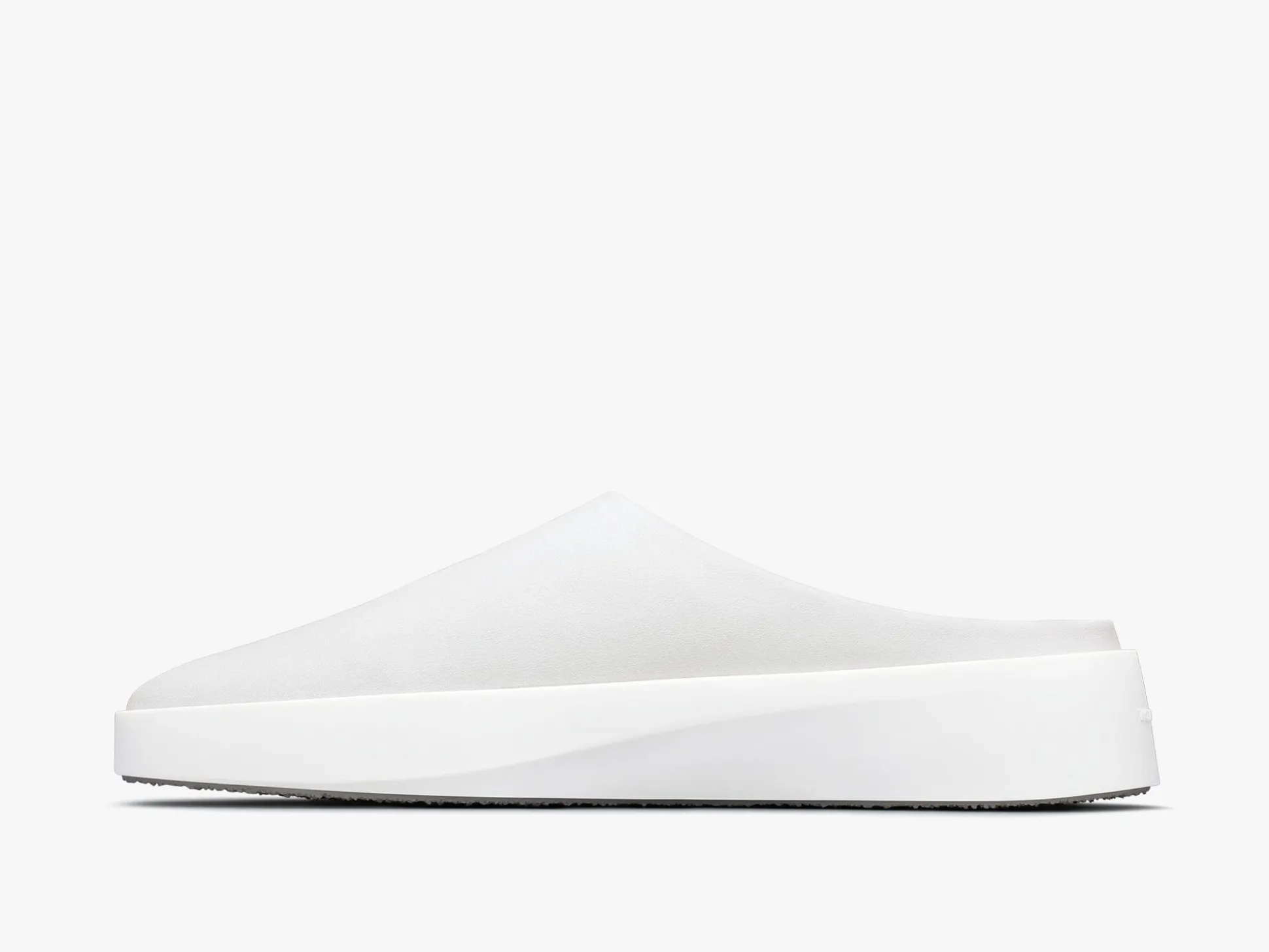 Wolf & Shepherd Cruise™ Mule>Women Slip-ons