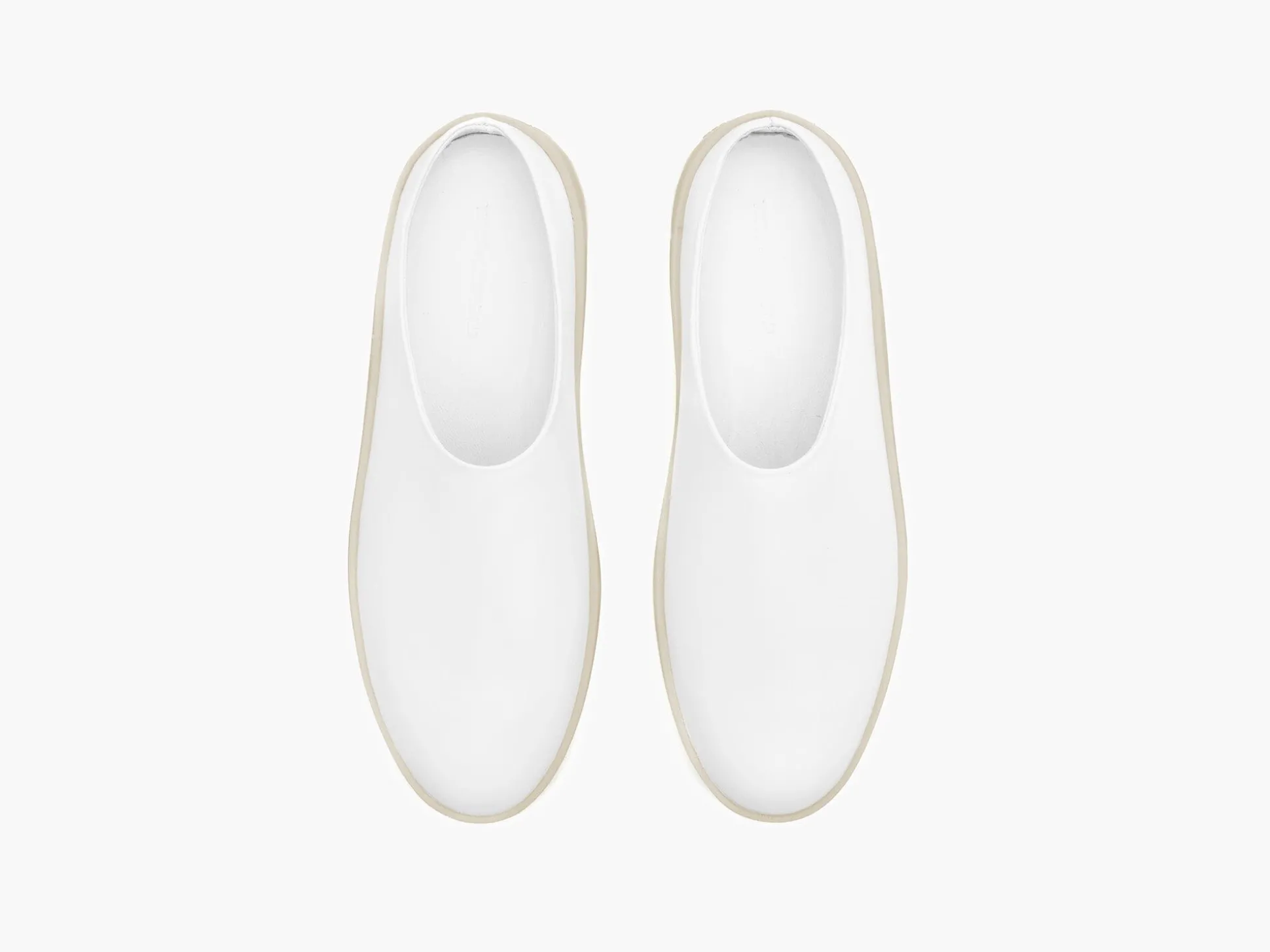 Wolf & Shepherd Cruise™ Mule>Women Slip-ons