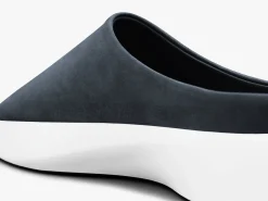 Wolf & Shepherd Cruise™ Mule><noscript><img width=