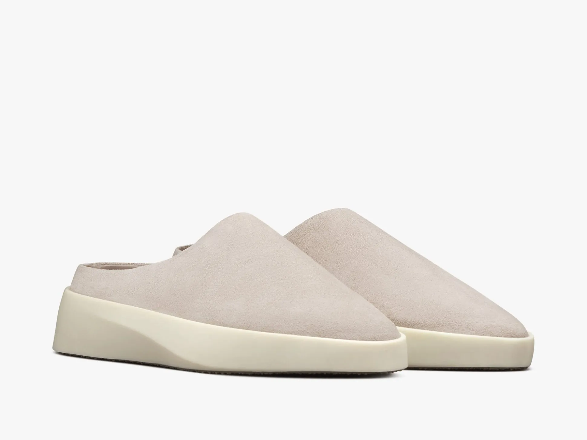 Wolf & Shepherd Cruise™ Mule>Women Slip-ons