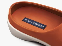 Wolf & Shepherd Cruise™ Mule><noscript><img width=