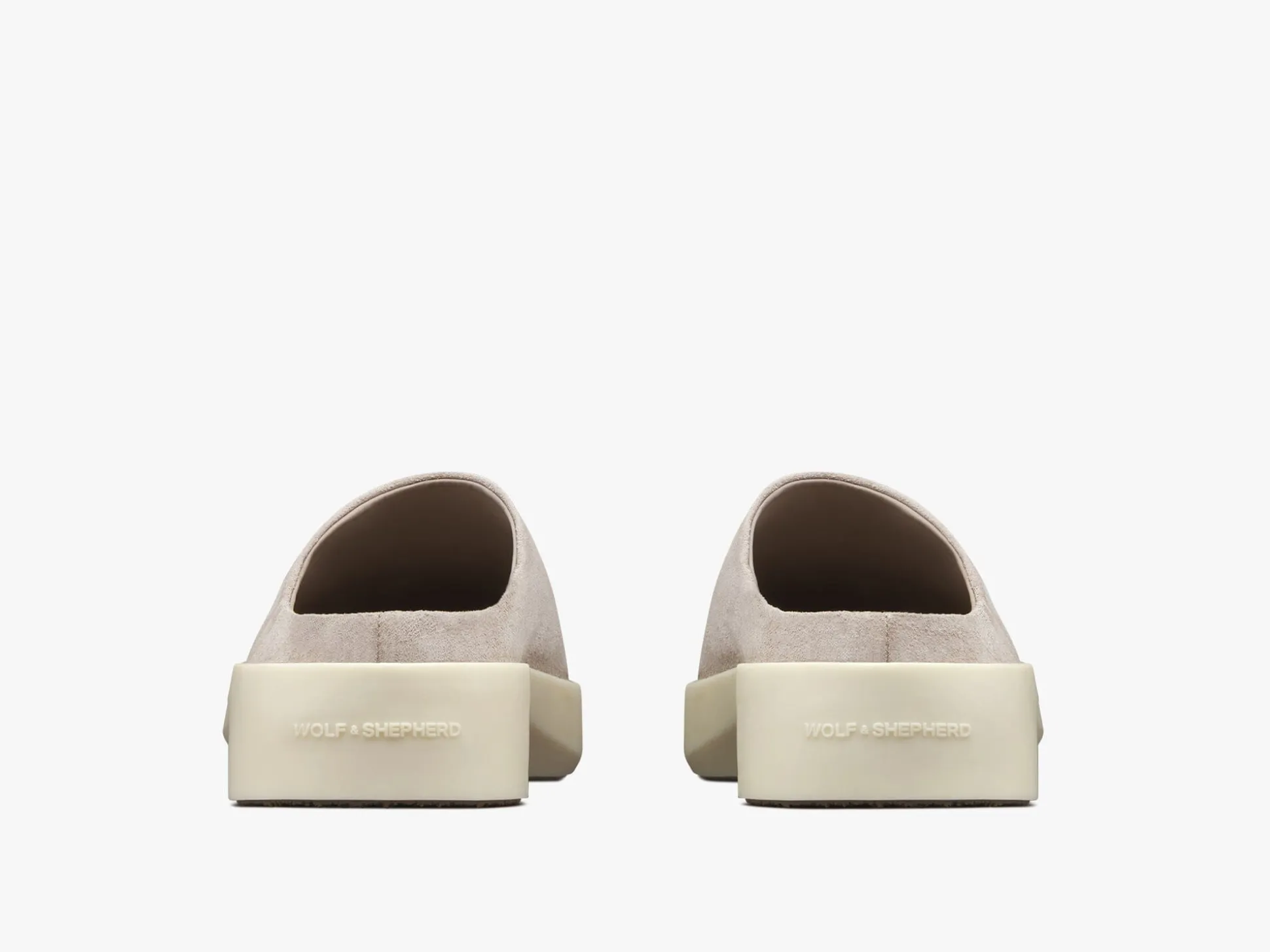 Wolf & Shepherd Cruise™ Mule>Women Slip-ons