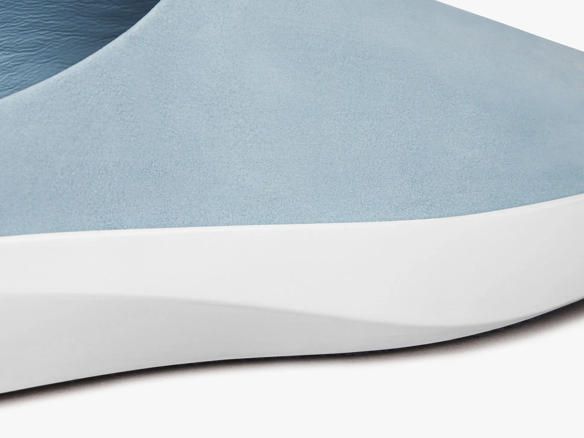 Wolf & Shepherd Cruise™ Mule>Women Slip-ons